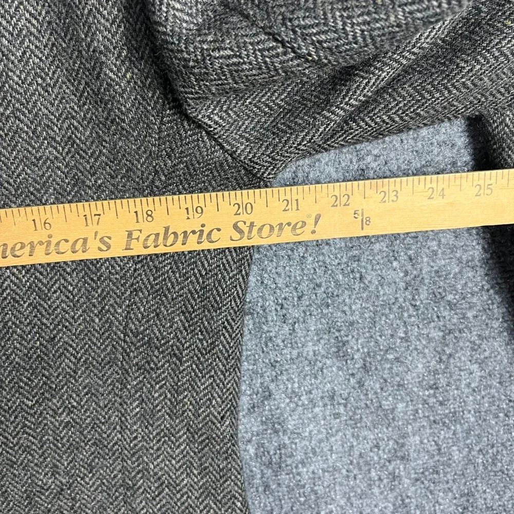 American Eagle Blazer Mens M Grey Herringbone Recycled Wool Blend Sport Coat